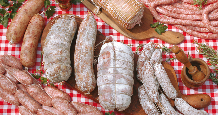 Il Salumificio Stecca parte da un semplice laboratorio artigiano per la passione del suo stesso fondatore.